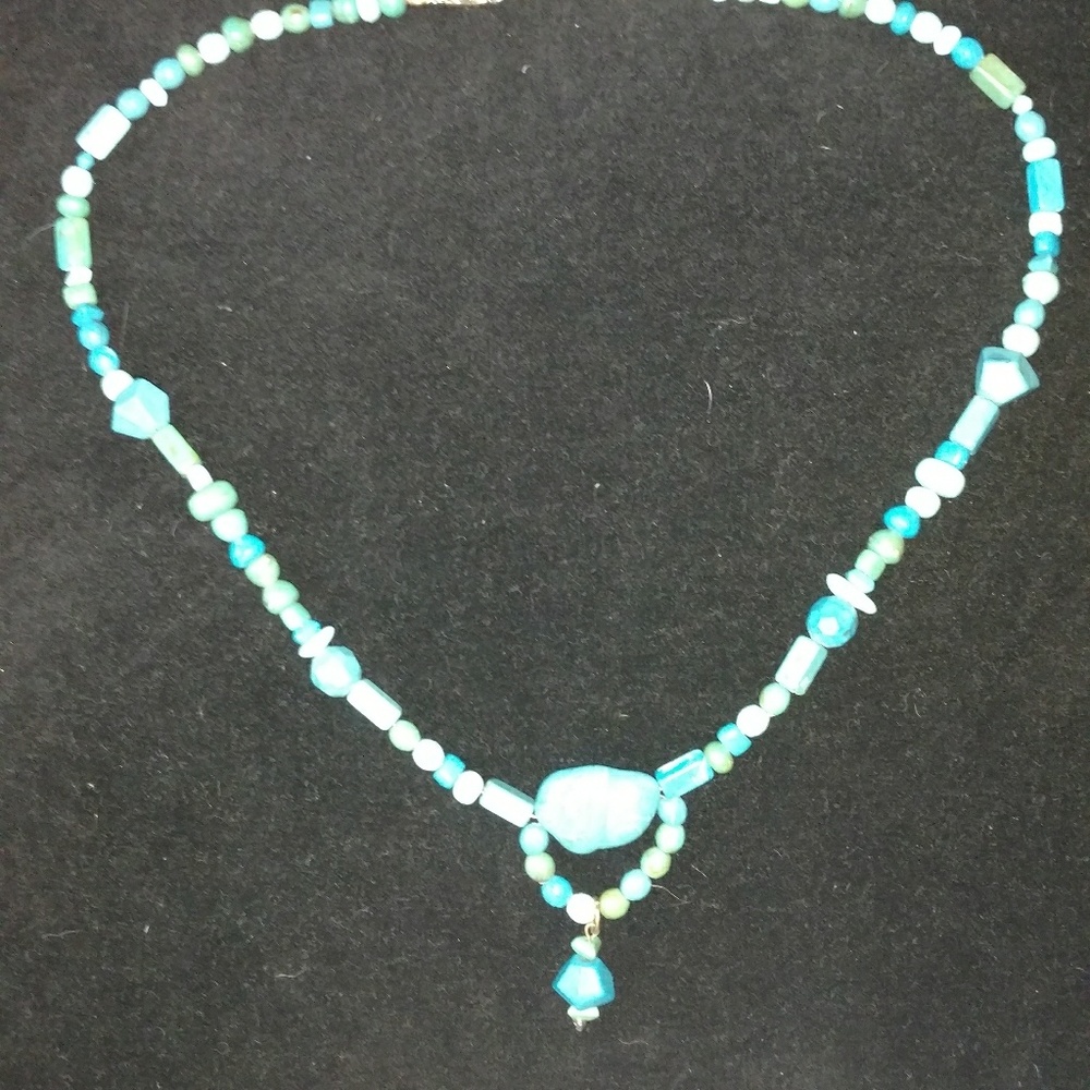 Necklace - Picture 2 of 3
